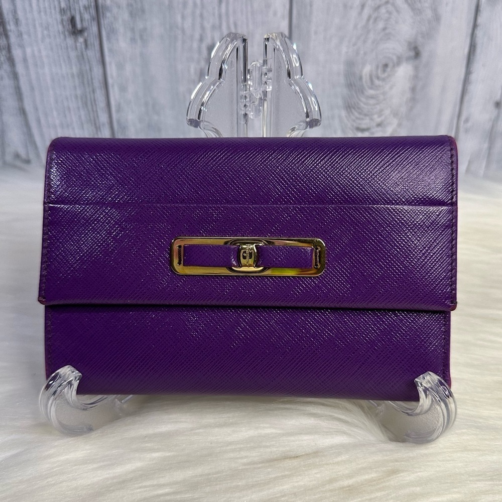 SALVATORE FERRAGAMO continental zip leather wallet in purple